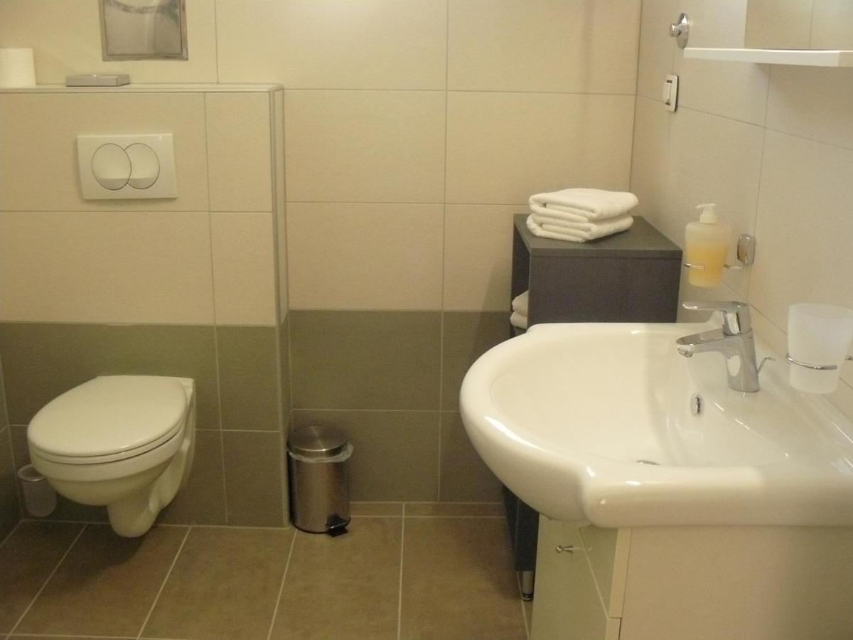 פריבלאקה Our Nest Accommodation מראה חיצוני תמונה