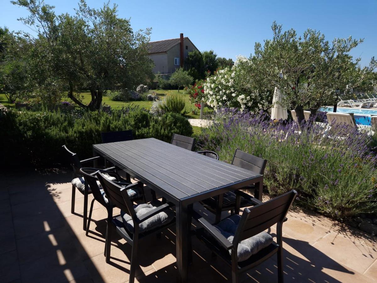פריבלאקה Our Nest Accommodation מראה חיצוני תמונה