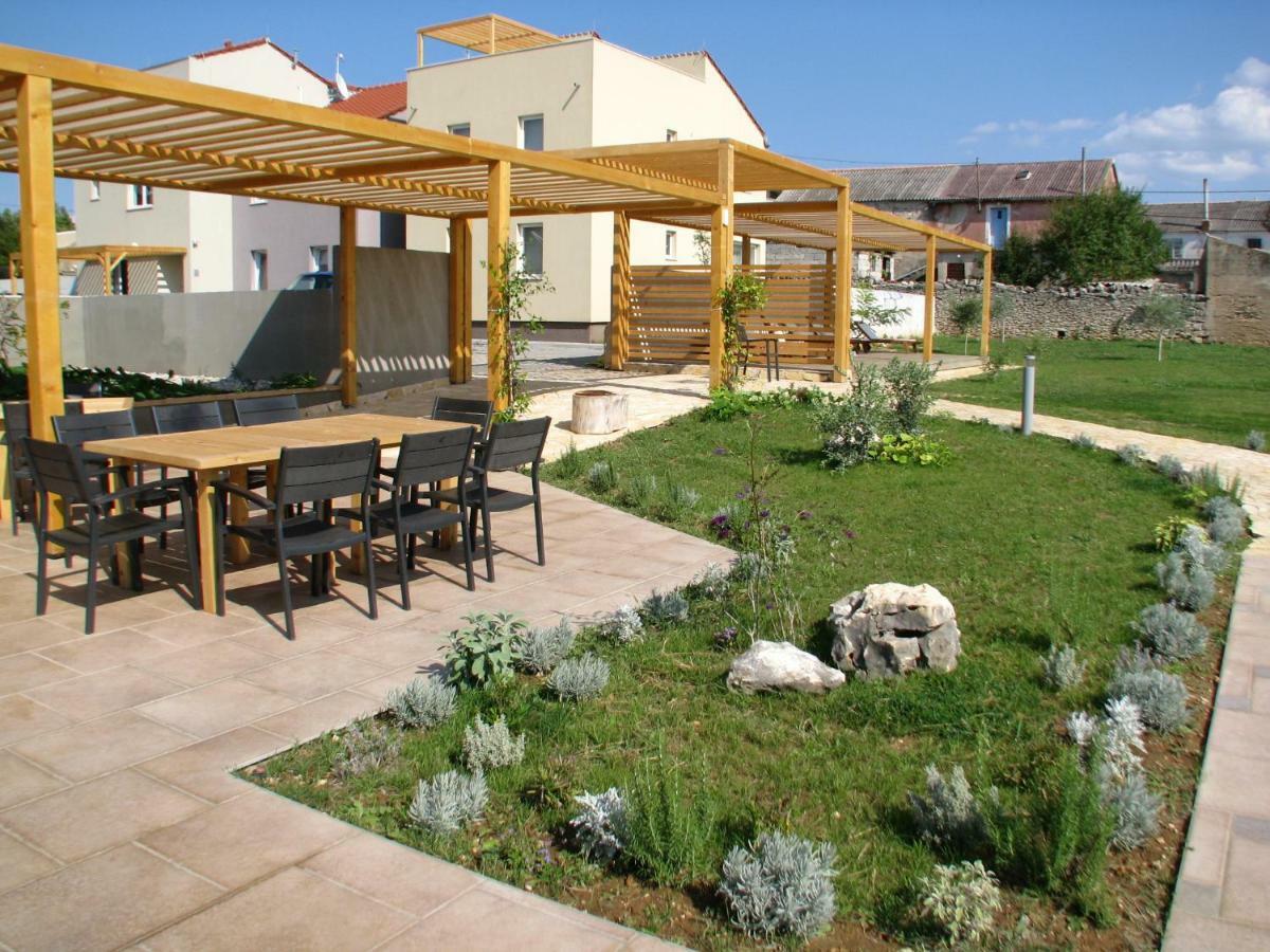 פריבלאקה Our Nest Accommodation מראה חיצוני תמונה