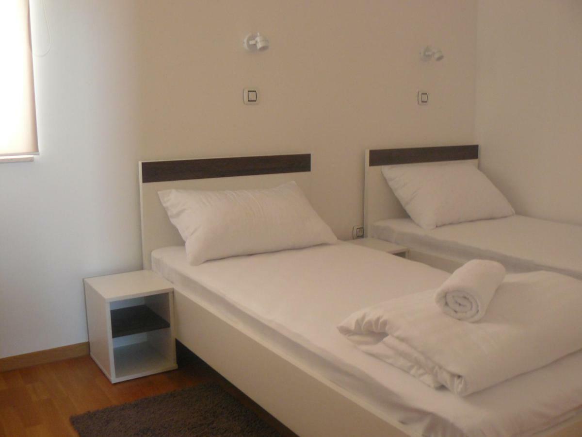 פריבלאקה Our Nest Accommodation מראה חיצוני תמונה