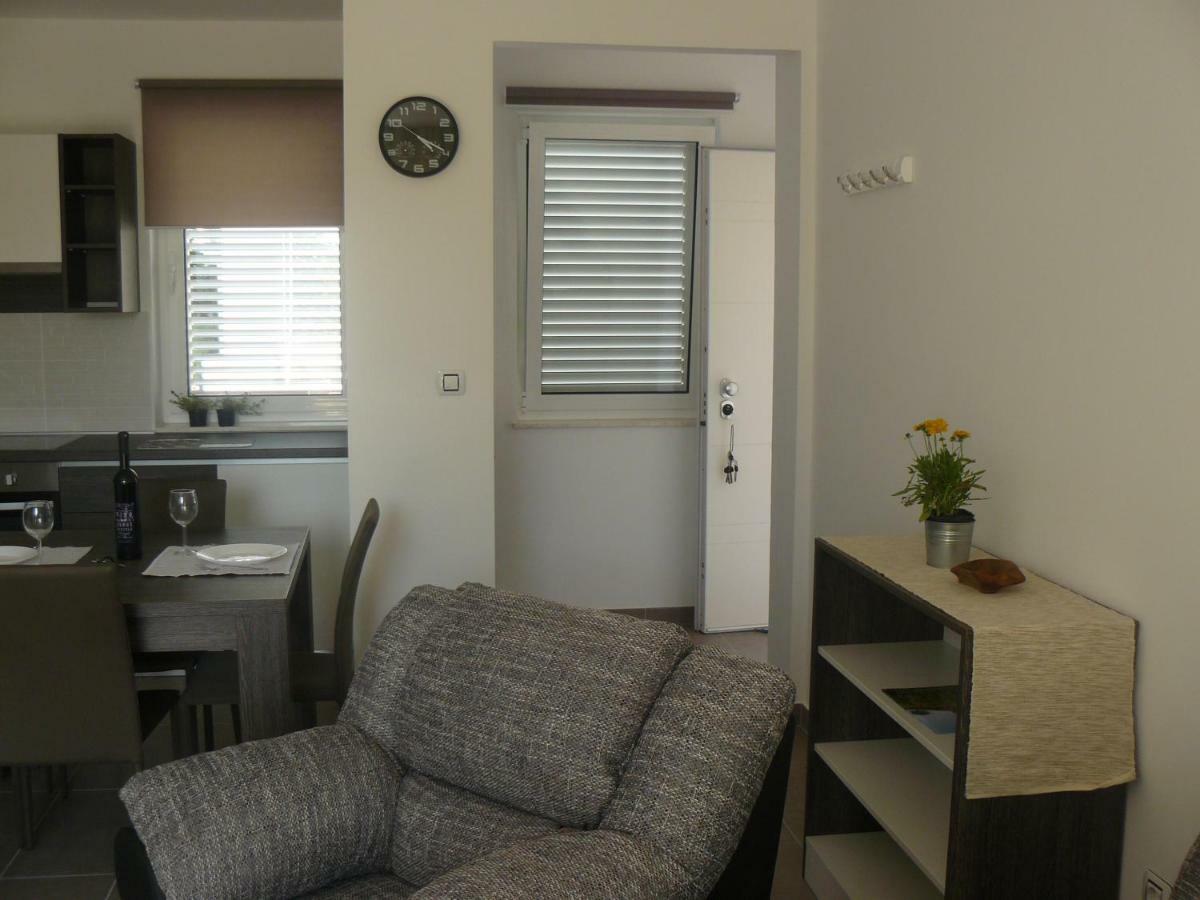 פריבלאקה Our Nest Accommodation מראה חיצוני תמונה
