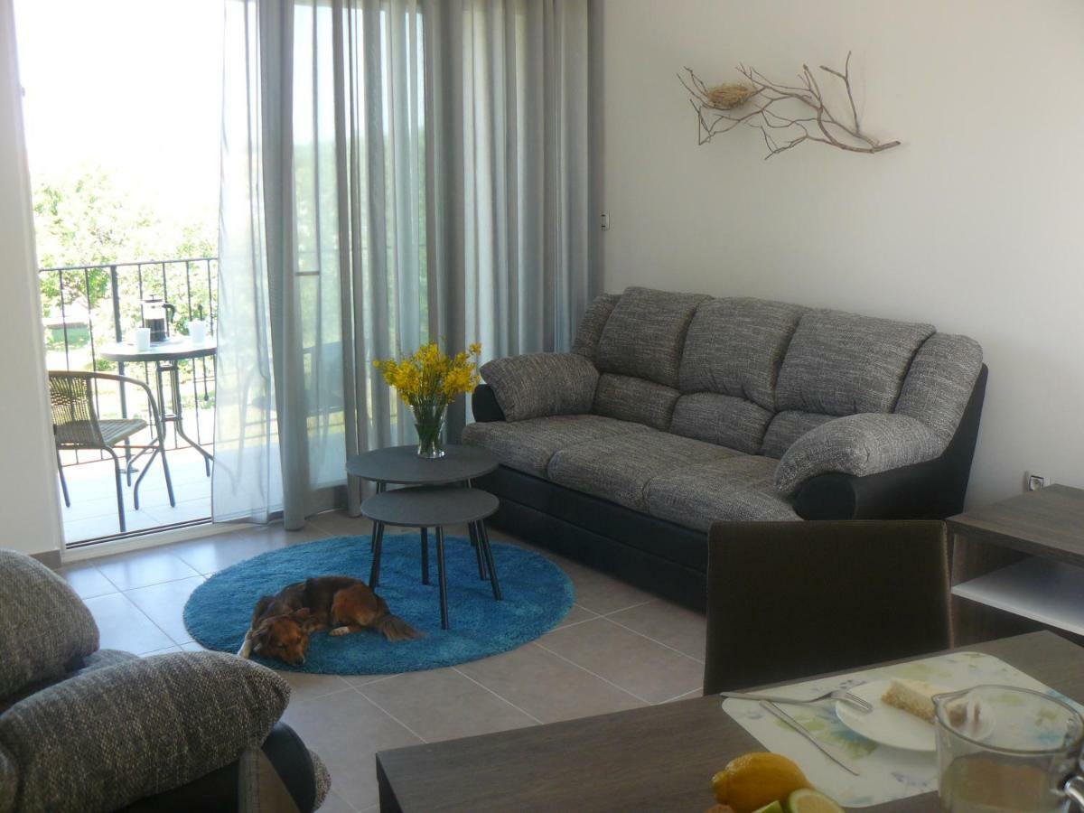 פריבלאקה Our Nest Accommodation מראה חיצוני תמונה